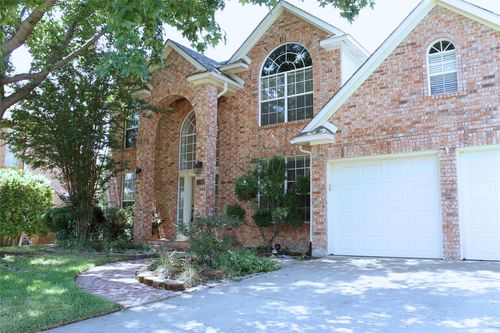 2719 Hidden Lake Dr, Grapevine, TX, 76051-2668 | Card Image