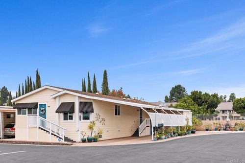 spc-40-1600 E Vista Way, Vista, CA, 92084-3427 | Card Image