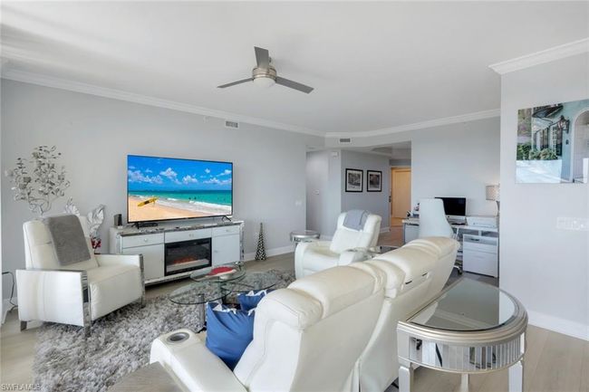 APT-703 - 455 Cove Tower Dr, Condo with 3 bedrooms, 4 bathrooms and 1 parking in NAPLES FL | Image 6