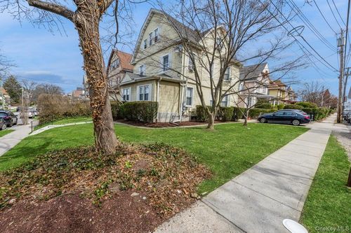 3 Fletcher Ave, Mount Vernon, NY, 10552-3313 | Card Image