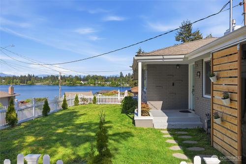 1216 118th Pl Se, Everett, WA, 98208-2578 | Card Image