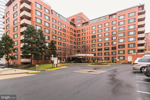 apt-621-1021 Arlington Blvd, ARLINGTON, VA, 22209-2215 | Card Image
