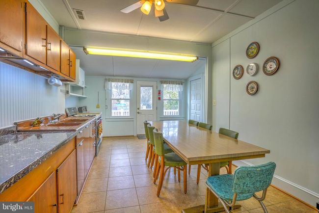 5228 Chesapeake Ave, House other with 3 bedrooms, 2 bathrooms and null parking in SHADY SIDE MD | Image 9