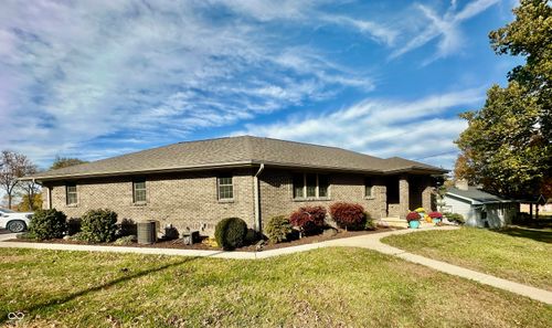 1201 10th St, Covington, IN, 47932-1325 | Card Image