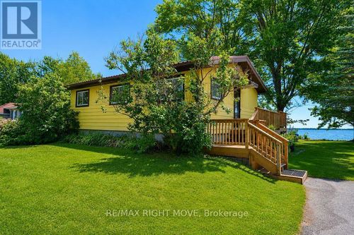 1525 Cunningham Cres, Severn, ON, L3V7E1 | Card Image