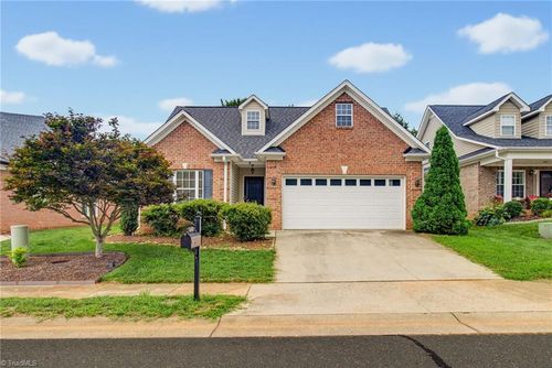 5917 Kenville Green Cir, Kernersville, NC, 27284-7128 | Card Image
