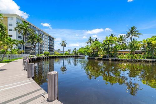 apt-415-3040 Ne 16th Ave, Oakland Park, FL, 33334-5256 | Card Image