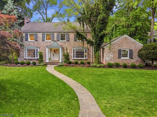 8 Cross Gates, Short Hills, NJ, 07078-2106 | Card Image