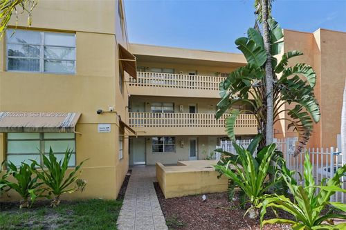b6-1851 Ne 168th St, North Miami Beach, FL, 33162-3060 | Card Image