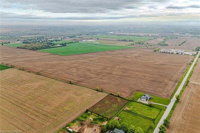 26 8 Th Concession Rd, Home with 3 bedrooms, 2 bathrooms and 9 parking in Brant ON | Image 10