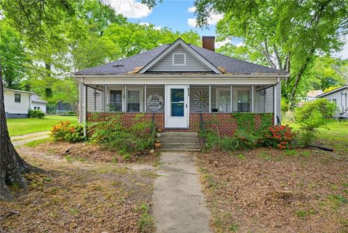 511 Early Ave, Eden, NC, 27288-4815 | Card Image