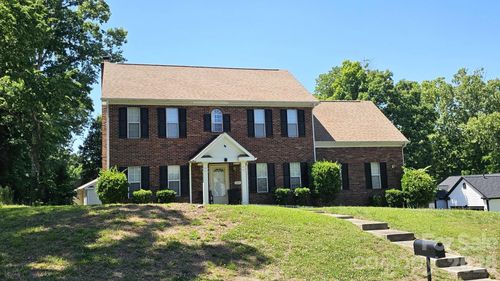 2425 Katherine Kiker Rd, Charlotte, NC, 28213-3769 | Card Image