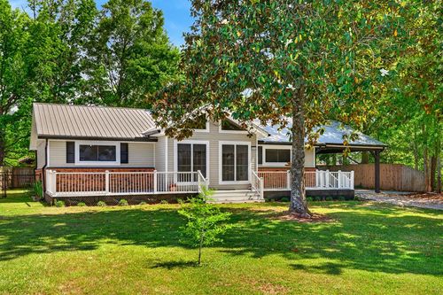 605 E Lakeshore Drive, Carriere, MS, 39466 | Card Image