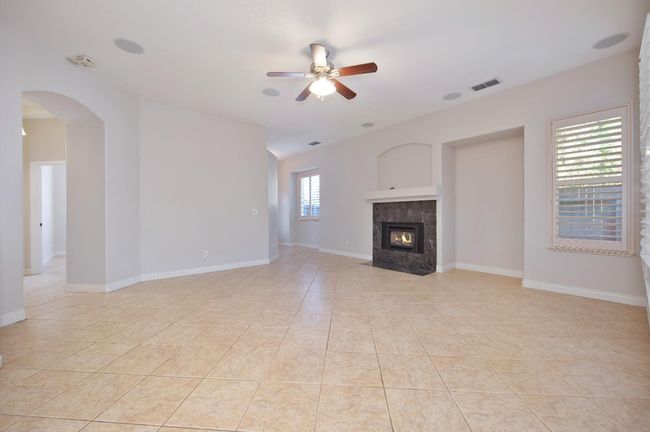 12040 Gold Arbor Ln, House other with 3 bedrooms, 2 bathrooms and null parking in Gold River CA | Image 10