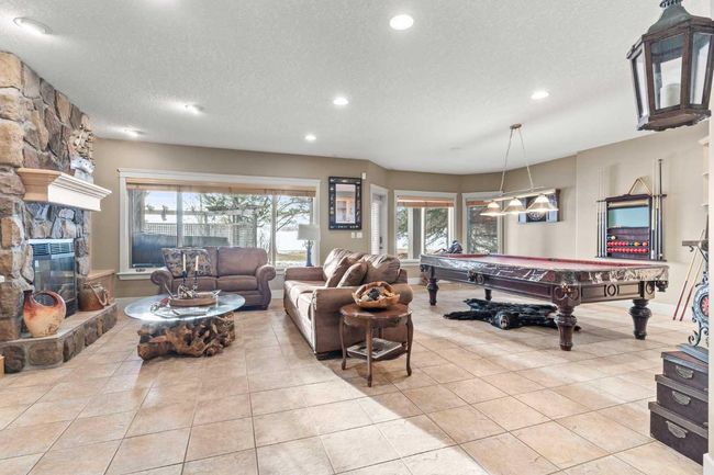 31 Summit Pointe Dr, House other with 4 bedrooms, 5 bathrooms and 4 parking in Heritage Pointe AB | Image 26