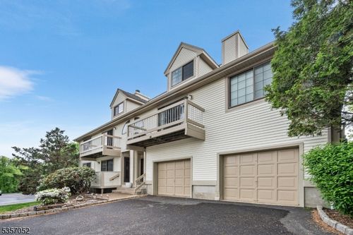 2502 Privet Way, Basking Ridge, NJ, 07920-3136 | Card Image