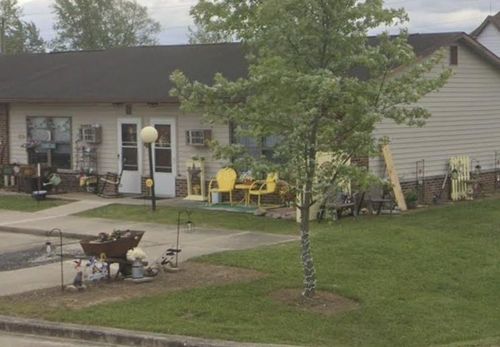 100 N 1st St, Shirley, IN, 47384-9676 | Card Image