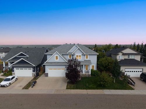 141 Beaverglen Close, Fort Mcmurray, AB, T9H2V4 | Card Image