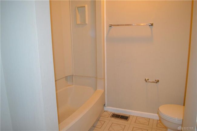 1215 Robbins Run Ct, Townhouse with 2 bedrooms, 2 bathrooms and null parking in Washingtn Twp OH | Image 14