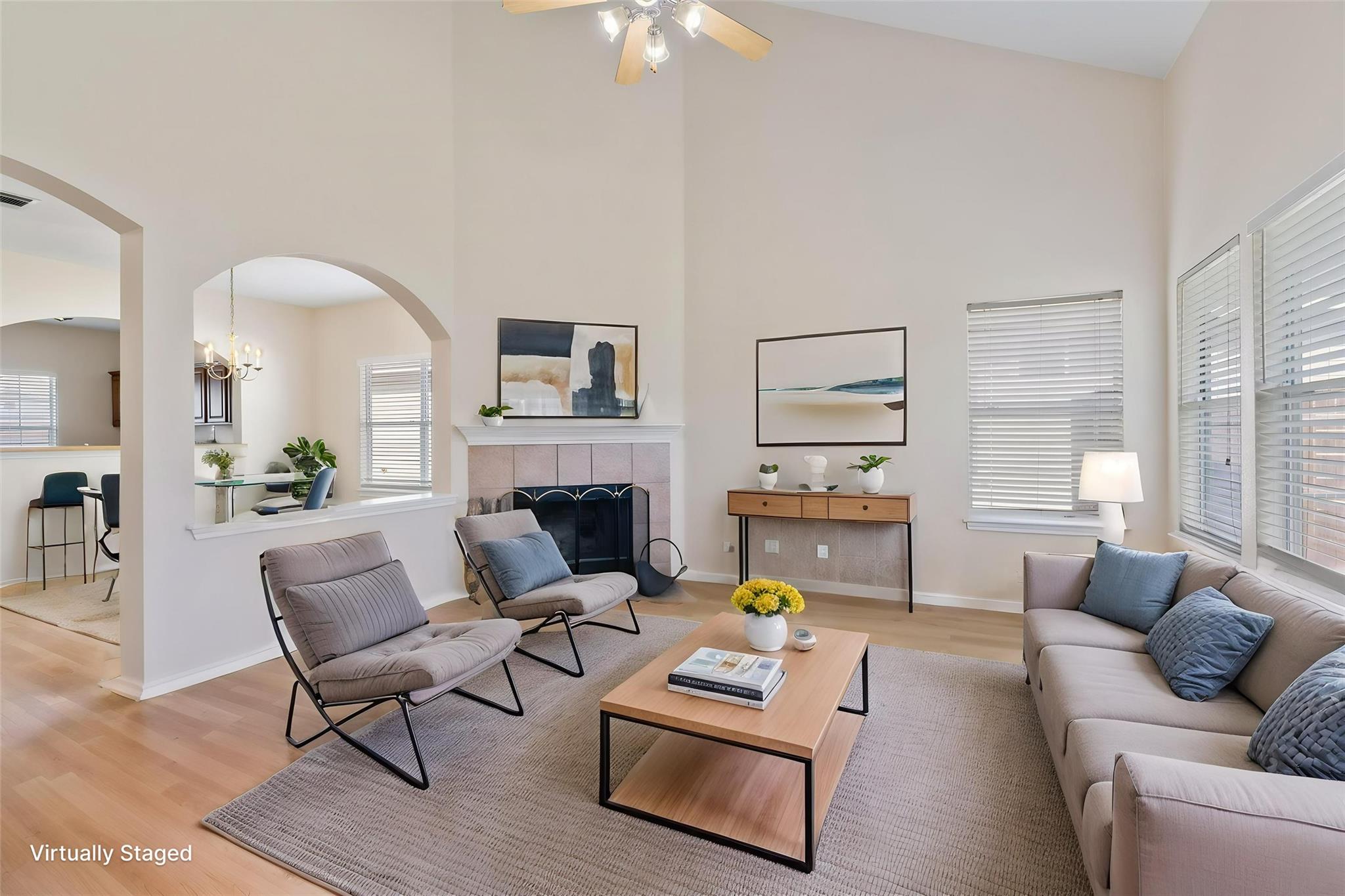 Residential Lease in Manor 2