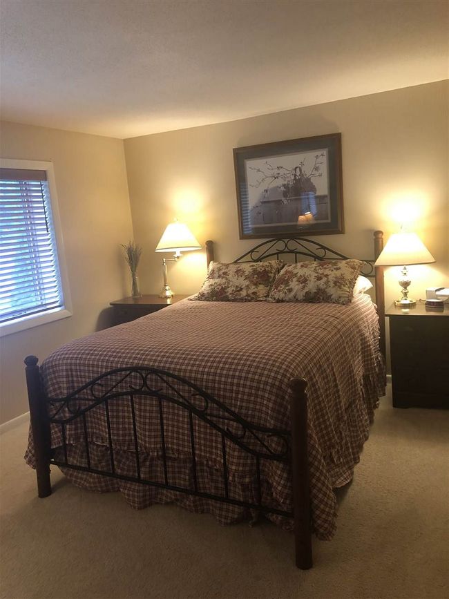 14 Pioneer Pt, Condo with 3 bedrooms, 3 bathrooms and null parking in Grantham NH | Image 7