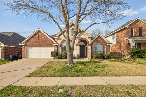5517 Lawnsberry Dr, Fort Worth, TX, 76137-4390 | Card Image