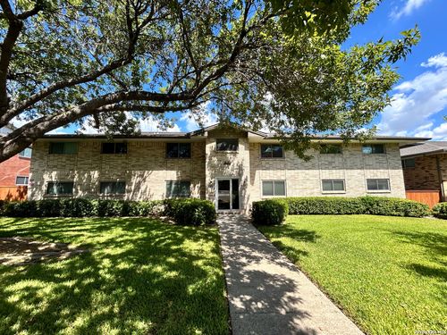 8-223 W Silver Sands Dr, San Antonio, TX, 78216-3537 | Card Image