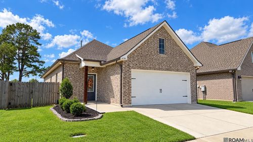 8130 Rocky Trail Ave, Baton Rouge, LA, 70820-2925 | Card Image