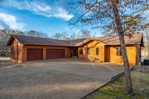 18 Lindura Way, Hot Springs Village, AR, 71909-7307 | Card Image