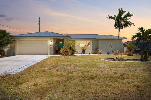200 Belaire Ct, Punta Gorda, FL, 33950-5108 | Card Image
