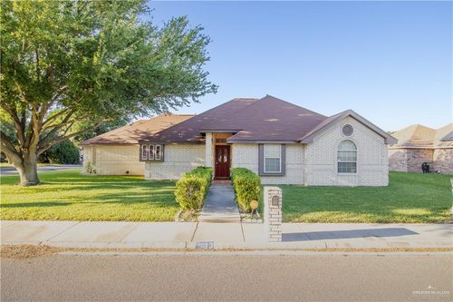 1305 E 22nd St, Mission, TX, 78572-3016 | Card Image