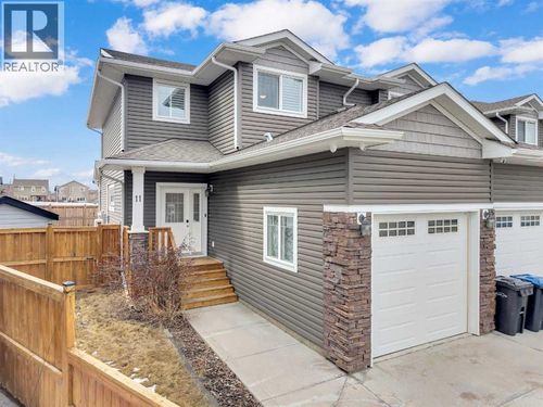 11 Rowberry Crt, Sylvan Lake, AB, T4S0L7 | Card Image