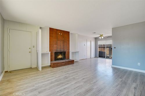 13388 Juniper Rd, Apple Valley, CA, 92308 | Card Image