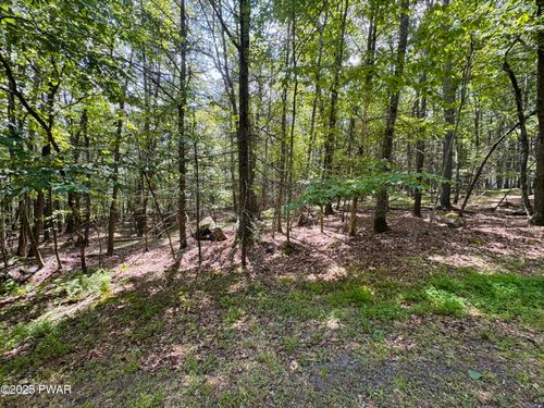 Lot 557 Eastwood Cir, Hawley, PA, 18428 | Card Image