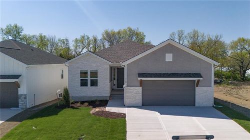 4830 Nw Huonker Ct, Riverside, MO, 64150-0001 | Card Image