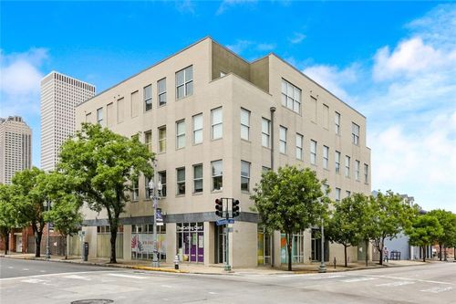 2-835 Julia St, New Orleans, LA, 70113-1157 | Card Image