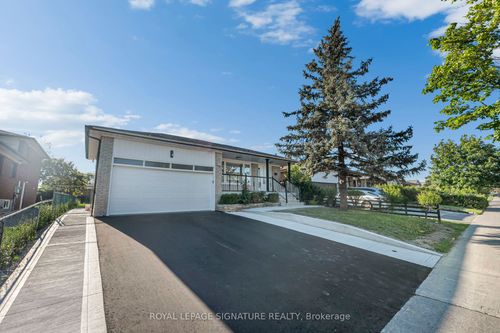 3263 Morning Star Dr, Mississauga, ON, L4T1X6 | Card Image