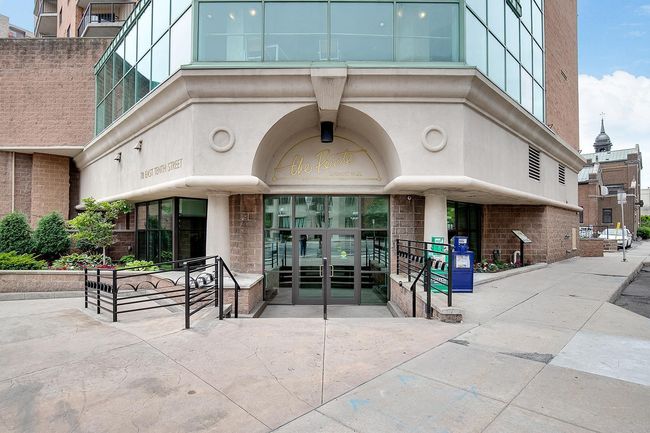 UNIT-1002 - 78 10 Th St E, Condo with 2 bedrooms, 1 bathrooms and null parking in Saint Paul MN | Image 45