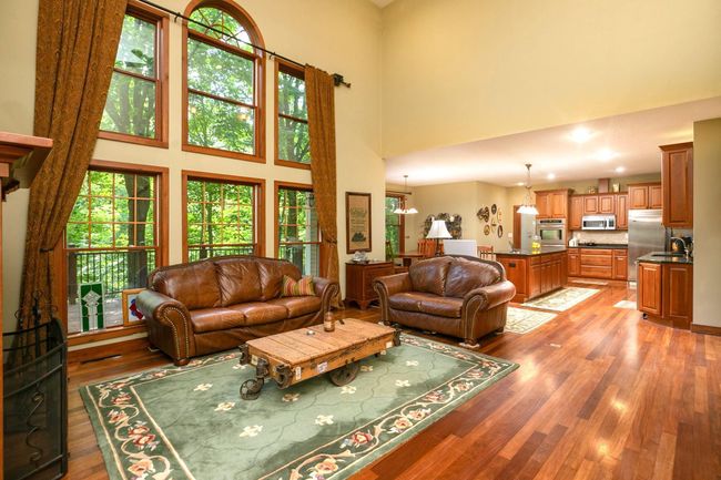 Living Room- Very Open | Image 9