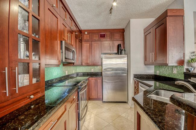 APT-206 - 1805 N Flagler Dr, Condo with 3 bedrooms, 2 bathrooms and null parking in West Palm Beach FL | Image 10