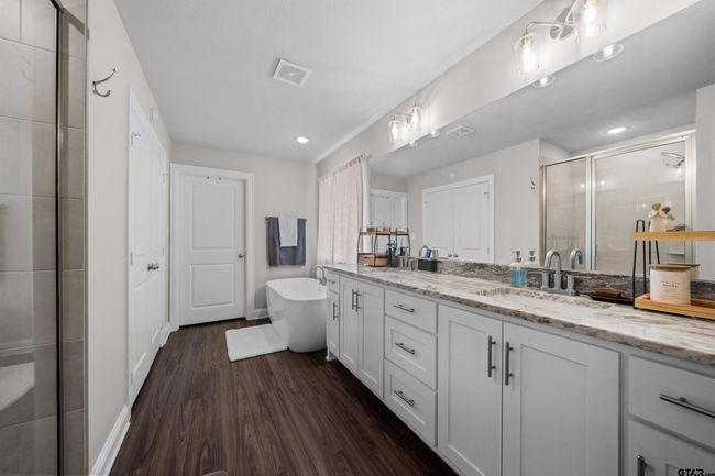 409 Meadows Ct, House other with 3 bedrooms, 3 bathrooms and null parking in Chandler TX | Image 22