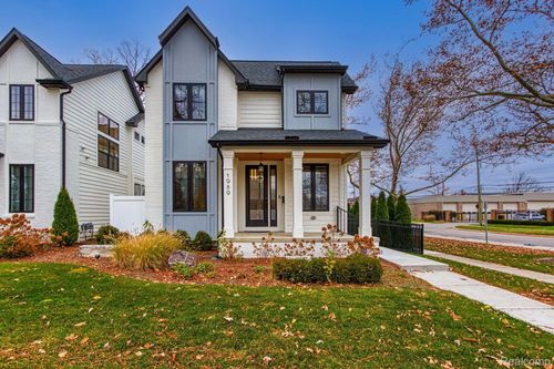 1989 Webster St, Birmingham, MI, 48009-7814 | Card Image