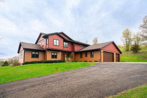 W7266 Sylvester Road, Holland, WI, 54636 | Card Image