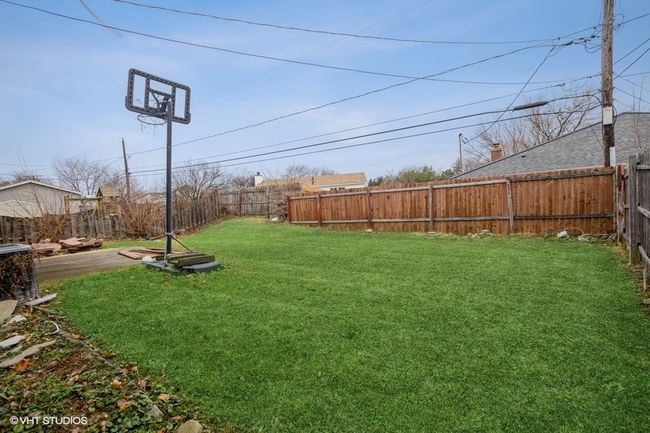 192 E Schubert Ave, Home with 3 bedrooms, 2 bathrooms and null parking in GLENDALE HEIGHTS IL | Image 11