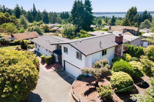18645 2nd Ave Sw, Normandy Park, WA, 98166-4009 | Card Image