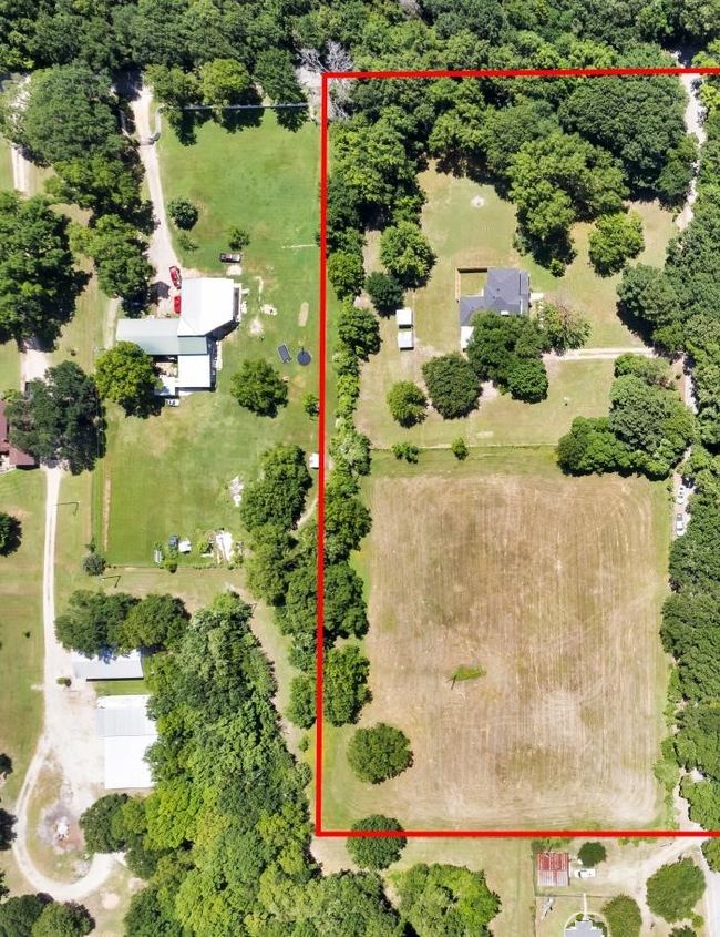 Aerial view of property's location with property boundaries highlighted | Image 33