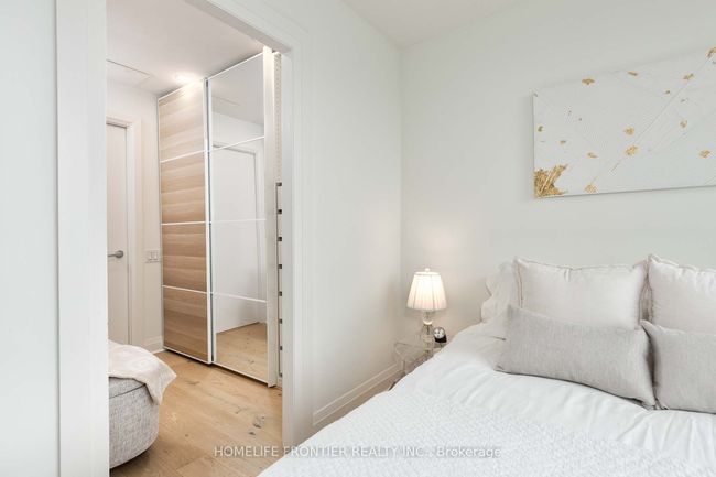 905 - 20 Scrivener Sq, Condo with 2 bedrooms, 1 bathrooms and 1 parking in Toronto ON | Image 11