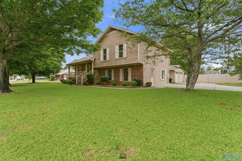 113 Gordon Dr, Madison, AL, 35758-1879 | Card Image