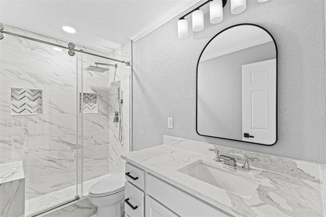 638 Cleo St, House other with 3 bedrooms, 2 bathrooms and null parking in Fresno TX | Image 8