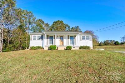 1204 Oak Grove Road, House other with 3 bedrooms, 1 bathrooms and null parking in Kings Mountain NC | Image 1